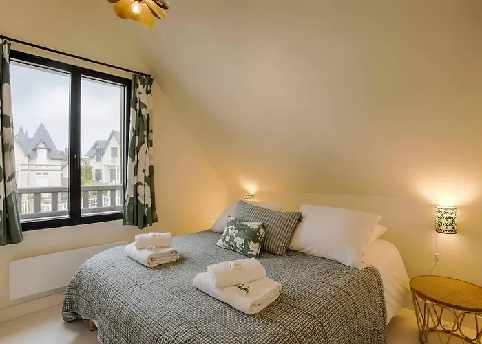 Hsh Blonville/Deauville : Magnifique Maison Avec Jardin